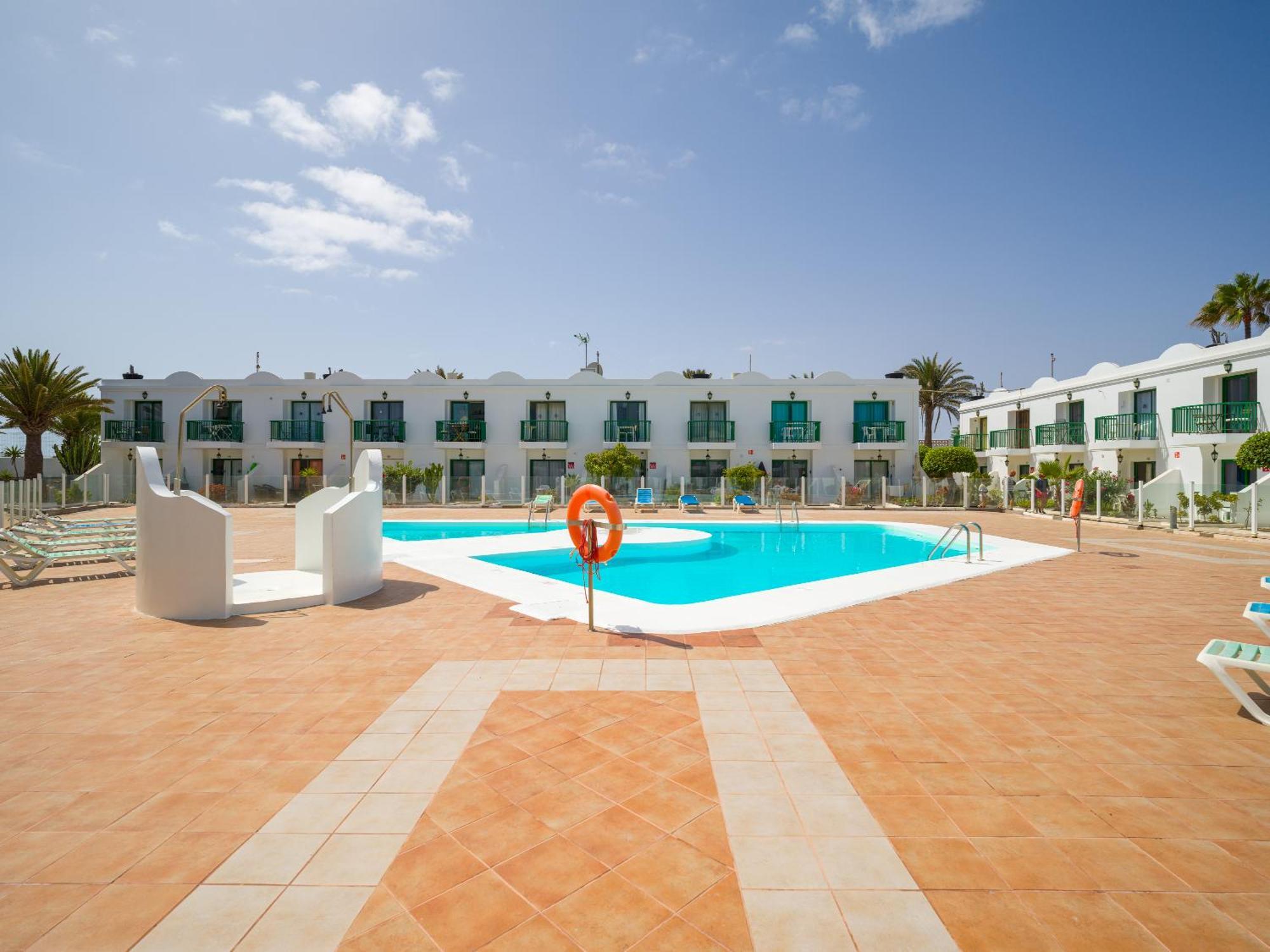 Sea Breeze Pool View & Wifi By Irent Fuerteventura Appartement Corralejo Buitenkant foto